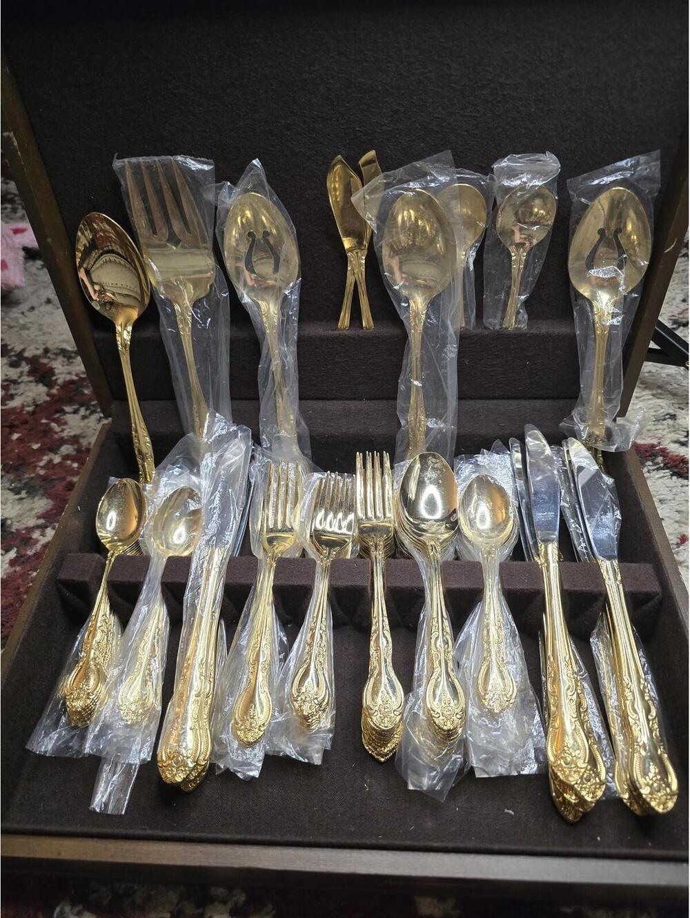 Vintage 100 Piece Box Set Sarah Ann 24k Gold Plated Stainless Steel Flatware